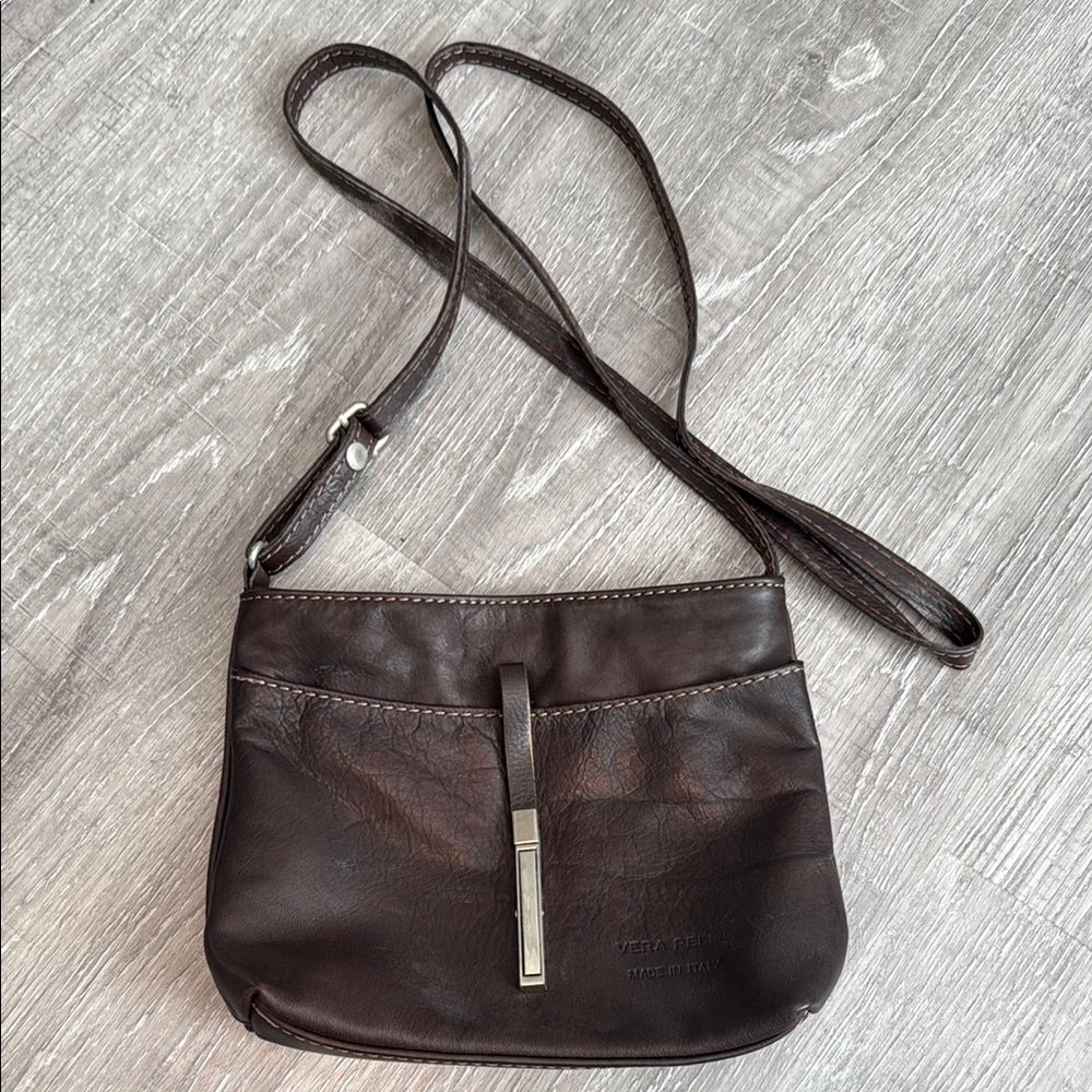 NWOT - Vera Pelle Brown Leather Crossbody Bag with Adjustable Strap